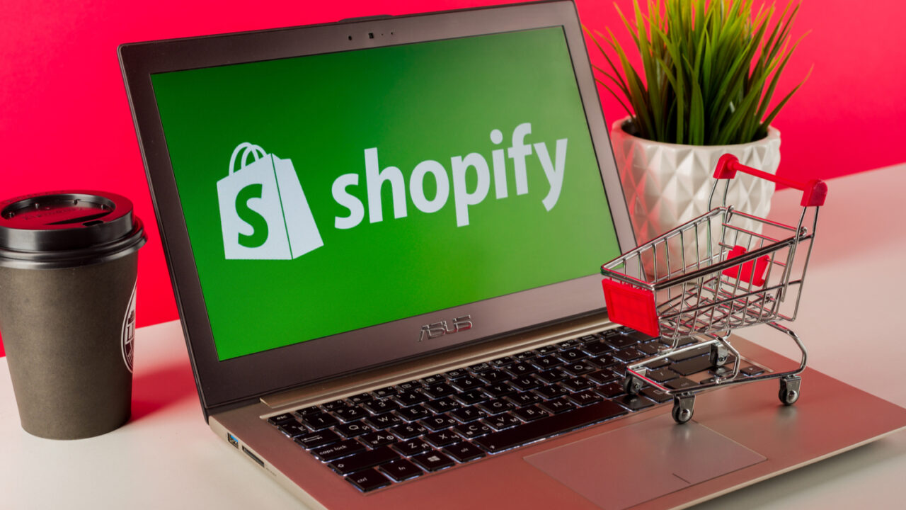 A Step-by-Step Guide to Start a Shopify Store