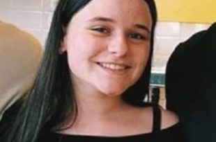 chloe schnapp age